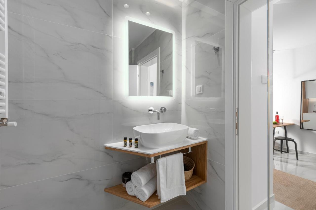 Ιωκα Suites / The Urbitality Project Thessaloníki Eksteriør billede
