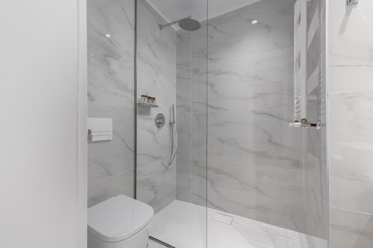 Ιωκα Suites / The Urbitality Project Thessaloníki Eksteriør billede